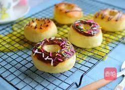 Illustration of how to make bread donuts 15