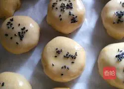 Illustration of how to make puff pastry mooncakes 19