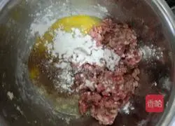 Pork Crisp Illustration of how to make mooncakes (fresh meat mooncakes) 2