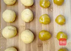 Illustration of how to make Haosaki Lianlian Peanut Mooncake 11