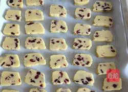 Illustration of how to make cranberry cookies 6