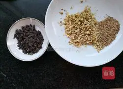 Illustration of how to make walnut chocolate cookies 4