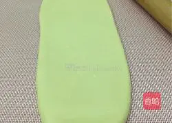 Illustration of how to make light butter toast 4