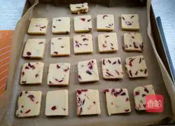 Man Illustration of how to make cranberry butter biscuits 6