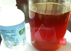 Illustration of how to make Cantonese mooncakes with bean paste 1