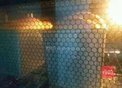 Illustration of how to make milk and egg yolk toast 12