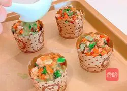 Tuna Toast Vegetables Cup‖ Illustrations of essential tips for spring outing 5
