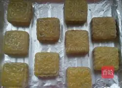 Illustration of how to make Beijing-style pulp mooncakes 17