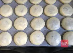 Illustration of how to make crispy Wuren mooncakes 20