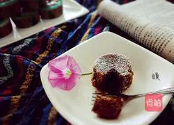 Chocolate Cake Recipe Illustration 18