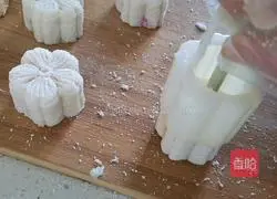 Yam and Fruit Mooncake Recipe Illustration 12