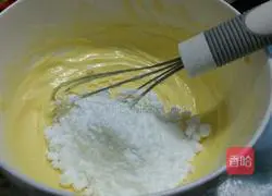 Illustration of how to make almond cookies 4