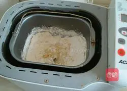 Illustration of how to make meat floss rolls 3