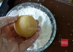 Coconut Egg Yolk Mooncake Recipe Illustration 13