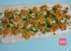 Illustration of how to make chives and meat floss toast 10