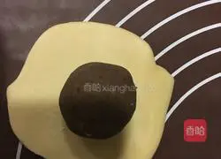 Illustration of how to make bean paste mooncakes 14