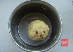 Illustration of how to make red date biscuits 3