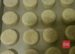 Illustration of making Wuren mooncake 11 