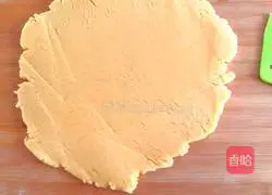 Illustration of making Siqisha biscuits 10