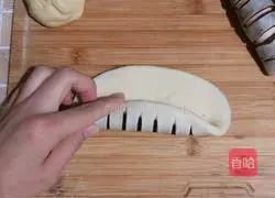 The super delicious red bean paste bread tutorial is here‼ ️Illustration of how to do it 15