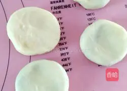 Illustration of how to make Soviet-style mooncakes in light wave oven 16