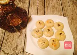 Illustration of how to make crispy skin, fresh meat and pickled mustard mooncakes 18