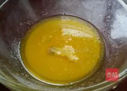 Illustration of how to make small square biscuits 2