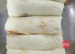 Illustration of making toast rolls 6