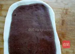 Illustration of how to make two-color toast 9