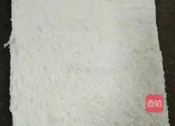 Illustration of how to make toast rolls 3