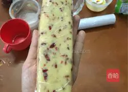 Illustration of how to make cranberry cookies 13