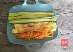 Illustration of how to make meat floss and seaweed rolls 6