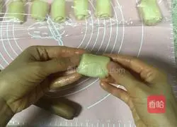 Illustration of the simple version of egg yolk mooncakes 13