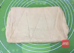 Illustration of how to make milk-flavored croissants 19