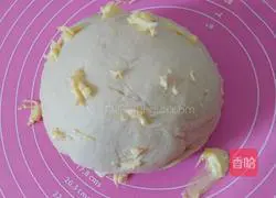 Illustration of how to make croissants 4