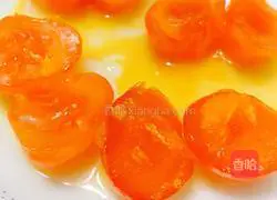 Cantonese style white lotus paste and egg yolk mooncake recipe 5