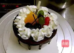 Chocolate birthday cake Illustration of how to do it 7