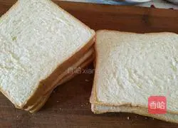 Illustration of how to make pan-fried toast rolls 2