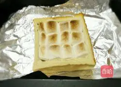 Banana Toast Illustration of how to roast marshmallows 6