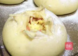 Cheese Lava Bread Recipe Illustration 14