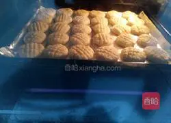 Illustration of how to make creamy coconut cookies 13