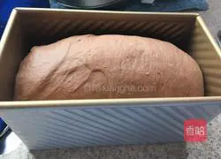 Illustration of how to make chocolate toast with soup method 7