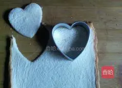 Toast Rose Recipe Illustration 3