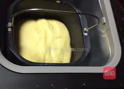 Illustration of how to make sea cucumber oatmeal bread 5