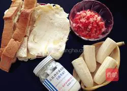 🍞Toast Banana Roll🍌 Recipe Illustration 2