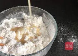 Illustration of how to make snow-skin mooncakes 2