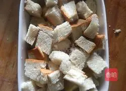 Illustration of how to make toast custard pudding 6