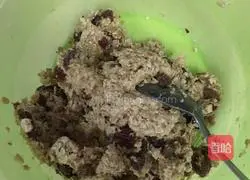 Illustration of how to make banana oatmeal cookies 3