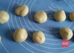 Illustration of how to make Beijing-style pulp mooncakes 6