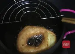 Illustration of how to make donuts with white toast 8